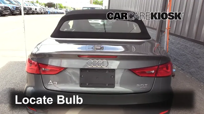 2015 Audi A3 Quattro Premium 2.0L 4 Cyl. Turbo Convertible Éclairage Feu de freinage central (remplacer l'ampoule)